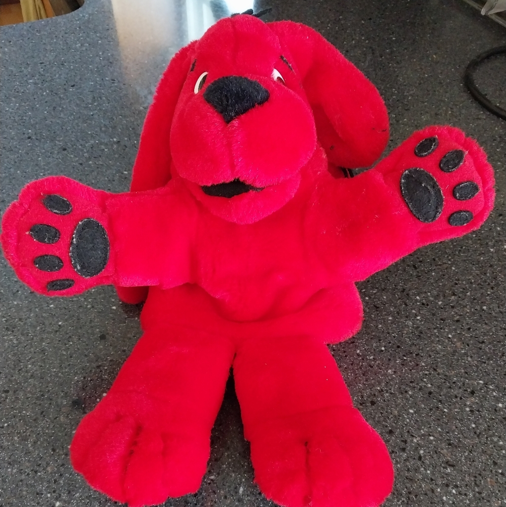 Clifford The Big Red Dog Hand Puppet. 13"